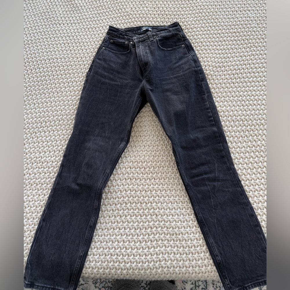 Abercrombie & Fitch Dark wash mom jeans